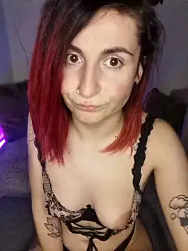 AuroraAllure 27 online show from April 2026 06:52:02 PM