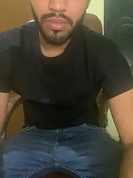 Snapshot of hotyyyyjonny chatting on April 2026 04:30:01 AM hotyyyyjonny online show from April 2026 04:30:01 AM