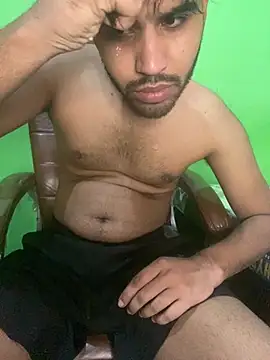 Snapshot of hotyyyyjonny chatting on May 2026 03:39:01 PM hotyyyyjonny online show from May 2026 03:39:01 PM