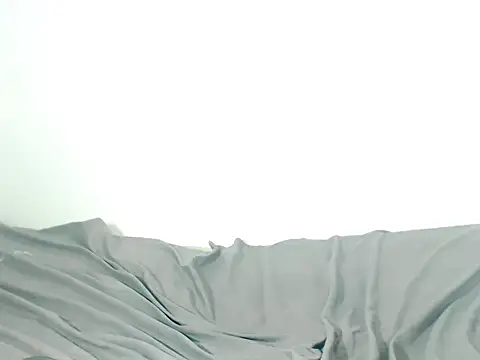 Sweeteboneycherry online show from November 2025 04:00:01 AM