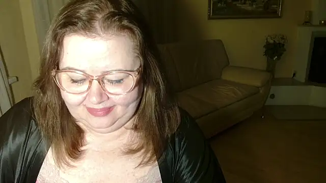 Natali-Gucci online show from December 2025 11:13:01 PM