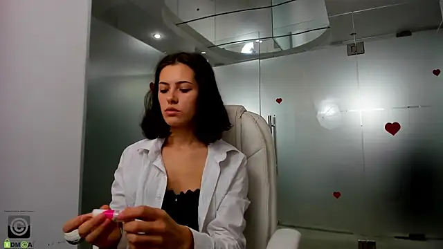 Snapshot of anna_firee chatting on November 2025 07:08:02 AM anna firee online show from November 2025 07:08:02 AM