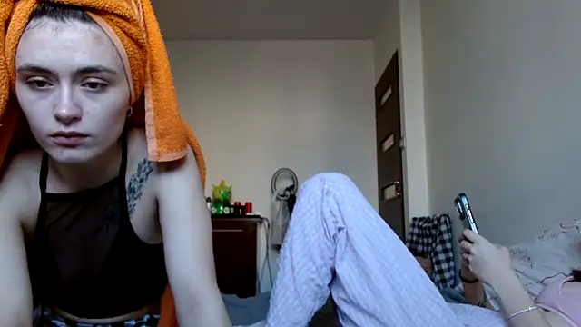 VenesuelaXq online show from November 2025 11:02:02 AM