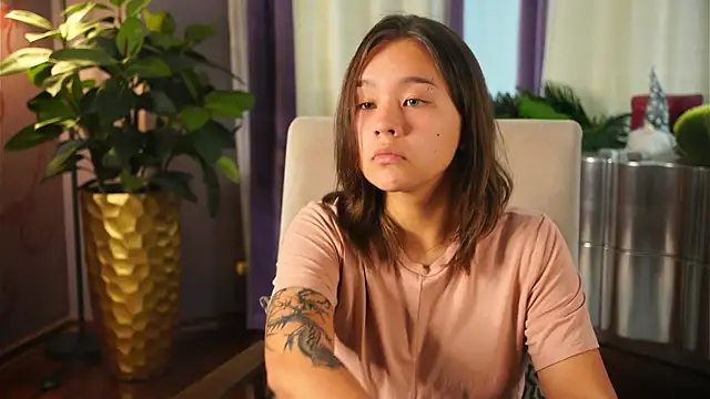 Snapshot of ArleenVizena chatting on November 2025 11:27:02 AM ArleenVizena online show from November 2025 11:27:02 AM