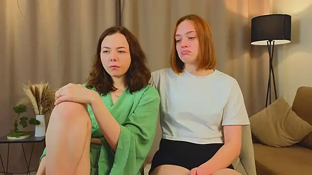 LucreciaAsters online show from November 2025 04:15:02 AM