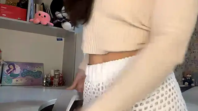 Snapshot of AheadSort chatting on November 2025 06:07:02 PM AheadSort online show from November 2025 06:07:02 PM