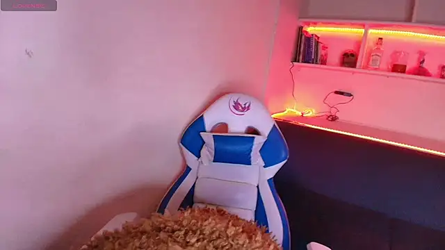 Brandy collinss online show from November 2025 11:43:02 AM