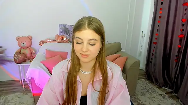 Snapshot of GoldenMirage chatting on February 2026 01:11:02 PM GoldenMirage online show from February 2026 01:11:02 PM