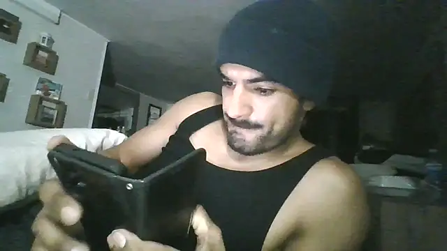 piggylatino online show from January 2026 10:52:01 AM