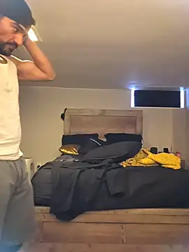 piggylatino online show from February 2026 09:19:01 PM