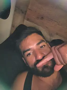 piggylatino online show from April 2026 08:42:02 PM