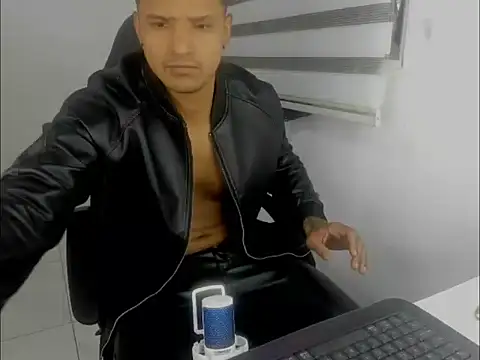 Snapshot of master_leather chatting on March 2026 07:41:02 PM master leather online show from March 2026 07:41:02 PM
