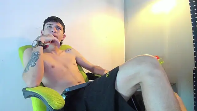 Snapshot of Xanderr_owen2 chatting on January 2026 07:27:01 PM Xanderr owen2 online show from January 2026 07:27:01 PM