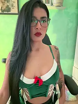 Snapshot of Cristal_Cerati_ chatting on December 2025 02:55:01 PM Cristal Cerati online show from December 2025 02:55:01 PM