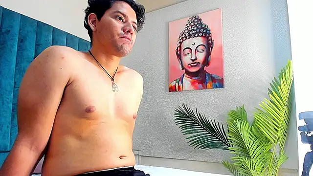 DhannLee online show from November 2025 12:28:02 PM