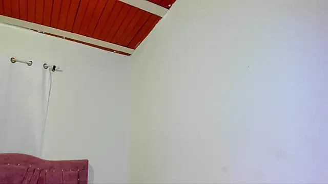 yourlatina emely online show from January 2026 04:33:02 PM