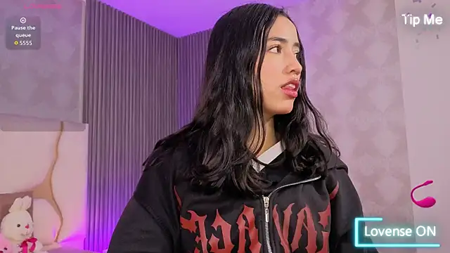 Joselyn tay online show from July 2026 01:17:01 PM