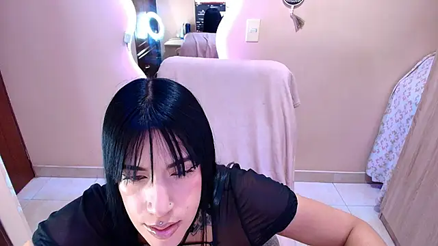 Snapshot of catte_jensen chatting on June 2026 05:30:02 AM catte jensen online show from June 2026 05:30:02 AM