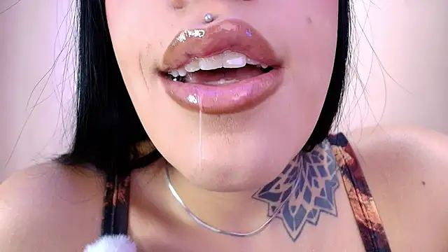 Snapshot of catte_jensen chatting on July 2026 04:41:02 AM catte jensen online show from July 2026 04:41:02 AM