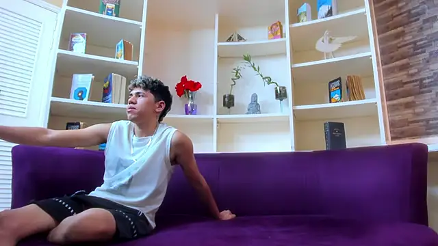 Boys Pranks online show from November 2025 08:24:02 PM