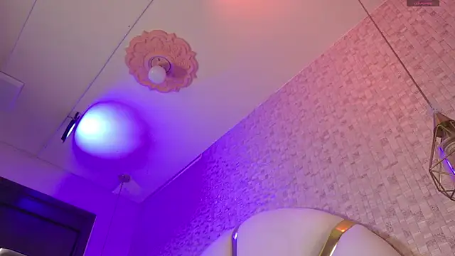 Snapshot of Caroline_palmerr chatting on November 2025 03:08:02 AM Caroline palmerr online show from November 2025 03:08:02 AM