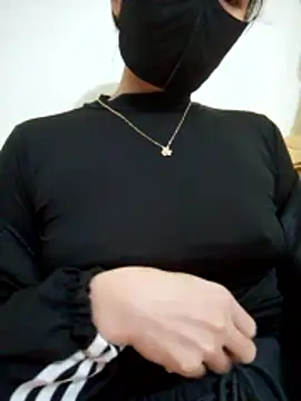 Niss8386 online show from November 2025 01:47:02 PM