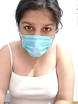 Snapshot of Cute_hotzara chatting on May 2026 05:46:02 AM Cute hotzara online show from May 2026 05:46:02 AM