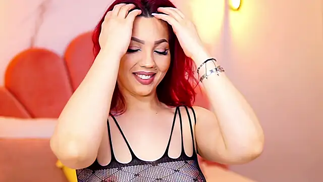 Scarlett Veyra online show from December 2025 07:05:01 AM