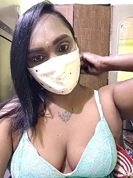 Dharshini98 online show from March 2026 01:41:01 PM