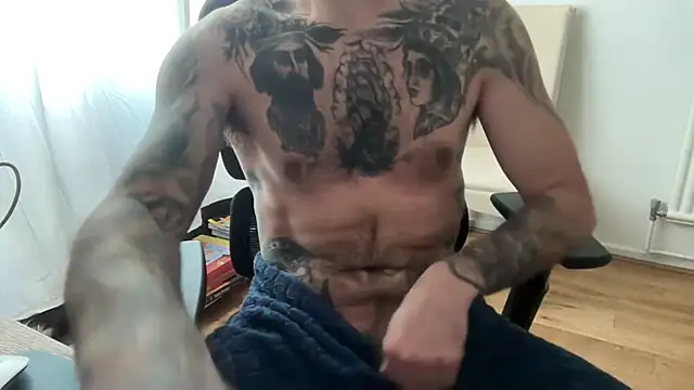 Snapshot of TattedUpSir chatting on March 2026 03:18:01 PM TattedUpSir online show from March 2026 03:18:01 PM