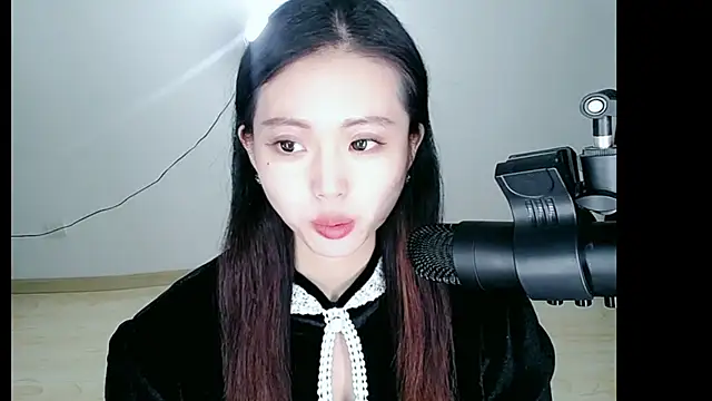 nannanbaby002 online show from November 2025 02:44:01 PM