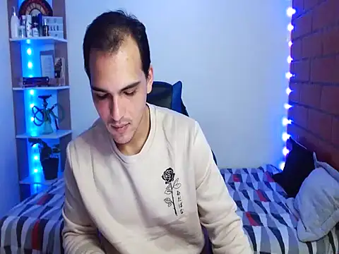 Snapshot of Maax30233 chatting on November 2025 03:28:02 PM Maax30233 online show from November 2025 03:28:02 PM