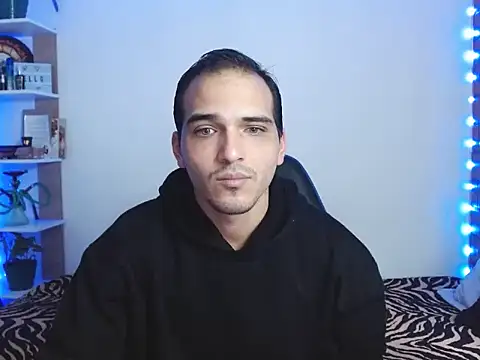 Snapshot of Maax30233 chatting on November 2025 02:06:01 PM Maax30233 online show from November 2025 02:06:01 PM