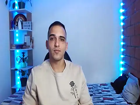 Snapshot of Maax30233 chatting on November 2025 04:39:02 PM Maax30233 online show from November 2025 04:39:02 PM