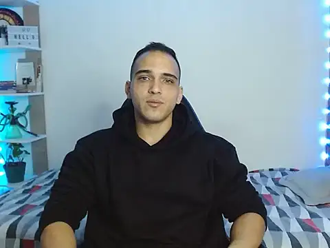 Snapshot of Maax30233 chatting on November 2025 05:37:02 PM Maax30233 online show from November 2025 05:37:02 PM