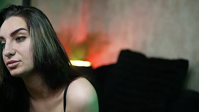 BikiJo online show from November 2025 07:58:01 PM