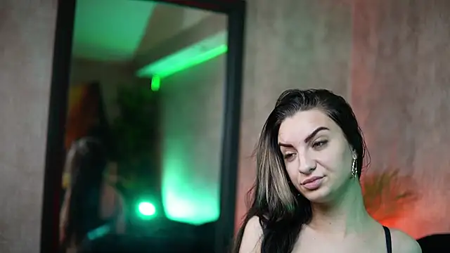 BikiJo online show from November 2025 07:07:02 PM