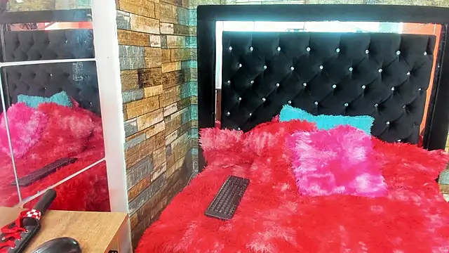 Snapshot of Nyra_Rose chatting on November 2025 12:26:01 PM Nyra Rose online show from November 2025 12:26:01 PM