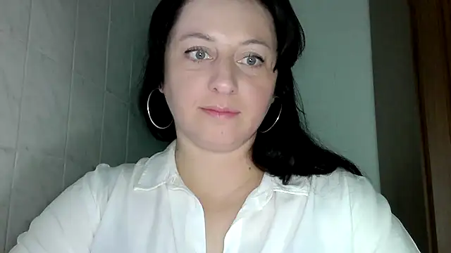 Snapshot of MelinaAx chatting on April 2026 08:40:02 AM MelinaAx online show from April 2026 08:40:02 AM