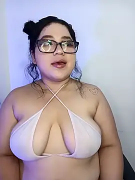 Snapshot of Sweety_chloe chatting on November 2025 02:19:01 PM Sweety chloe online show from November 2025 02:19:01 PM