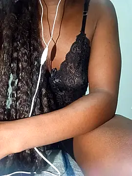 Snapshot of mirna96 chatting on November 2025 08:09:01 PM mirna96 online show from November 2025 08:09:01 PM