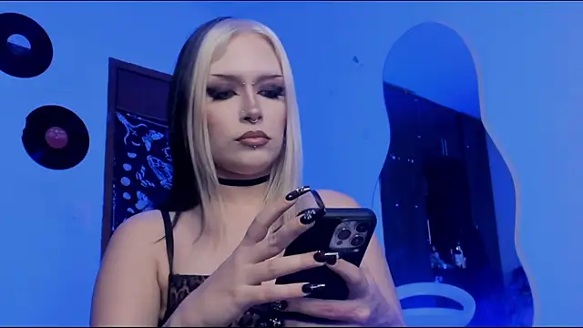 Snapshot of scorpiogyal chatting on November 2025 11:15:01 PM scorpiogyal online show from November 2025 11:15:01 PM