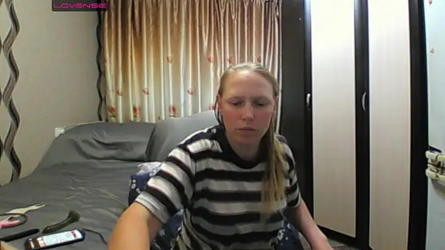 Snapshot of JenniDeep chatting on May 2026 05:53:01 PM JenniDeep online show from May 2026 05:53:01 PM