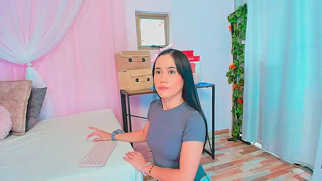 lizzy kane online show from March 2026 08:22:02 PM