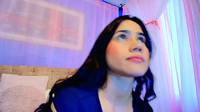 Snapshot of lizzy_kane chatting on May 2026 08:03:02 PM lizzy kane online show from May 2026 08:03:02 PM
