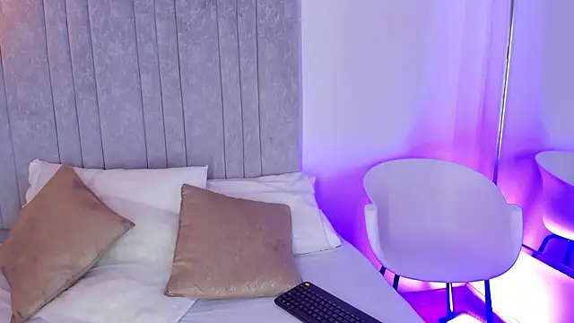 Martina 077 online show from February 2026 07:51:01 PM