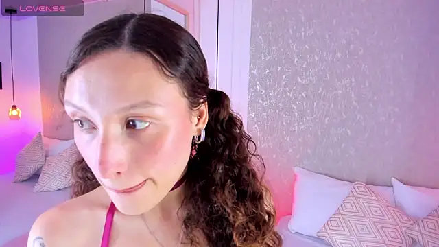 Martina 077 online show from April 2026 08:20:02 PM