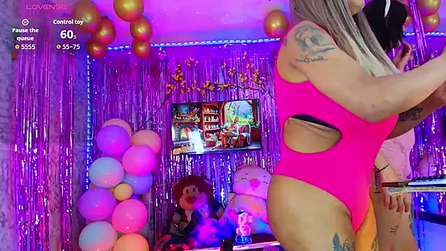 TAYLOR S7 online show from April 2026 02:01:01 AM