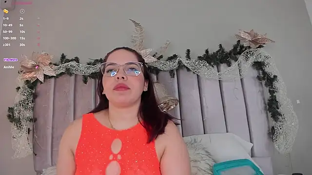 Snapshot of AnnaNoval_10 chatting on November 2025 12:26:01 PM AnnaNoval 10 online show from November 2025 12:26:01 PM