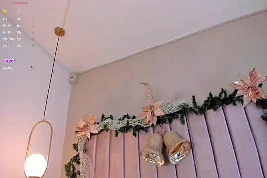 Snapshot of AnnaNoval_10 chatting on November 2025 12:41:02 PM AnnaNoval 10 online show from November 2025 12:41:02 PM